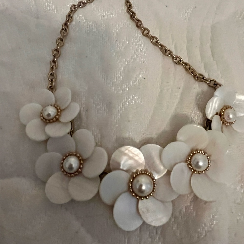 COPY - Vintage choker flower pearl necklace